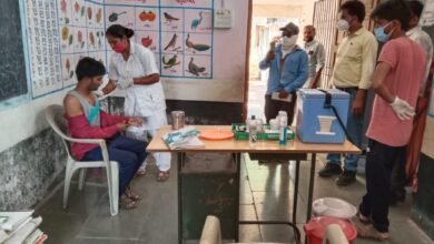 Photo of તાપી જિલ્લામાં સો ટકા રસીકરણ કરવા વહીવટીતંત્ર દ્વારા ઠેરઠેર રસીકરણ કાર્યક્રમો/લોકજાગૃતિ કેમ્પોનું આયોજન કરાયુ: