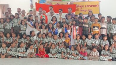 Photo of મુરદડ પ્રાથમિક શાળા અને સાવિત્રીબાઈ ફુલે અનાથ આશ્રમના અને જરૂરીયાતમંદ બાળકોની મદદે માર્શ ગ્રુપ: