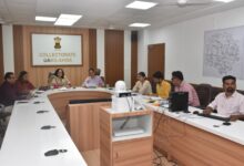 Photo of ડાંગ જિલ્લાના ખાસ રોલ ઓબ્ઝર્વર ની અધ્યક્ષતામાં કલેક્ટર કચેરી આહવા ખાતે SIRની કામગીરી સંદર્ભે રાજકીય પક્ષોના પ્રતિનિધિઓ સાથે બેઠક યોજાઈ: