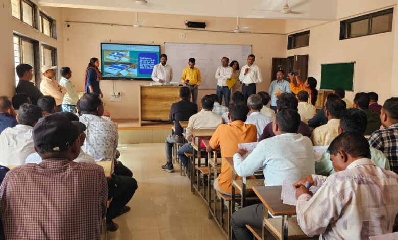 Photo of આહવા તાલુકામાં સ્થાનિક સ્વરાજ્યની ચૂંટણી માટે પોલિંગ સ્ટાફને અપાઈ તાલીમ: